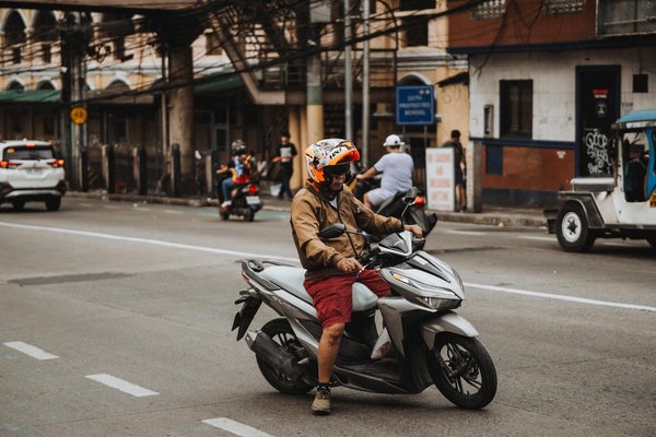 Les femmes dans le monde du circuit moto